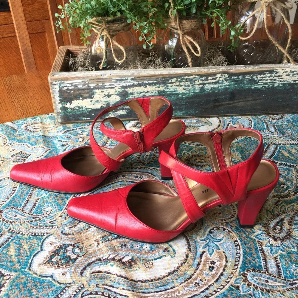 Bellini Red Leather Vintage Ankle Strap Block Heel Pumps Size 8.5 - Picture 3 of 7